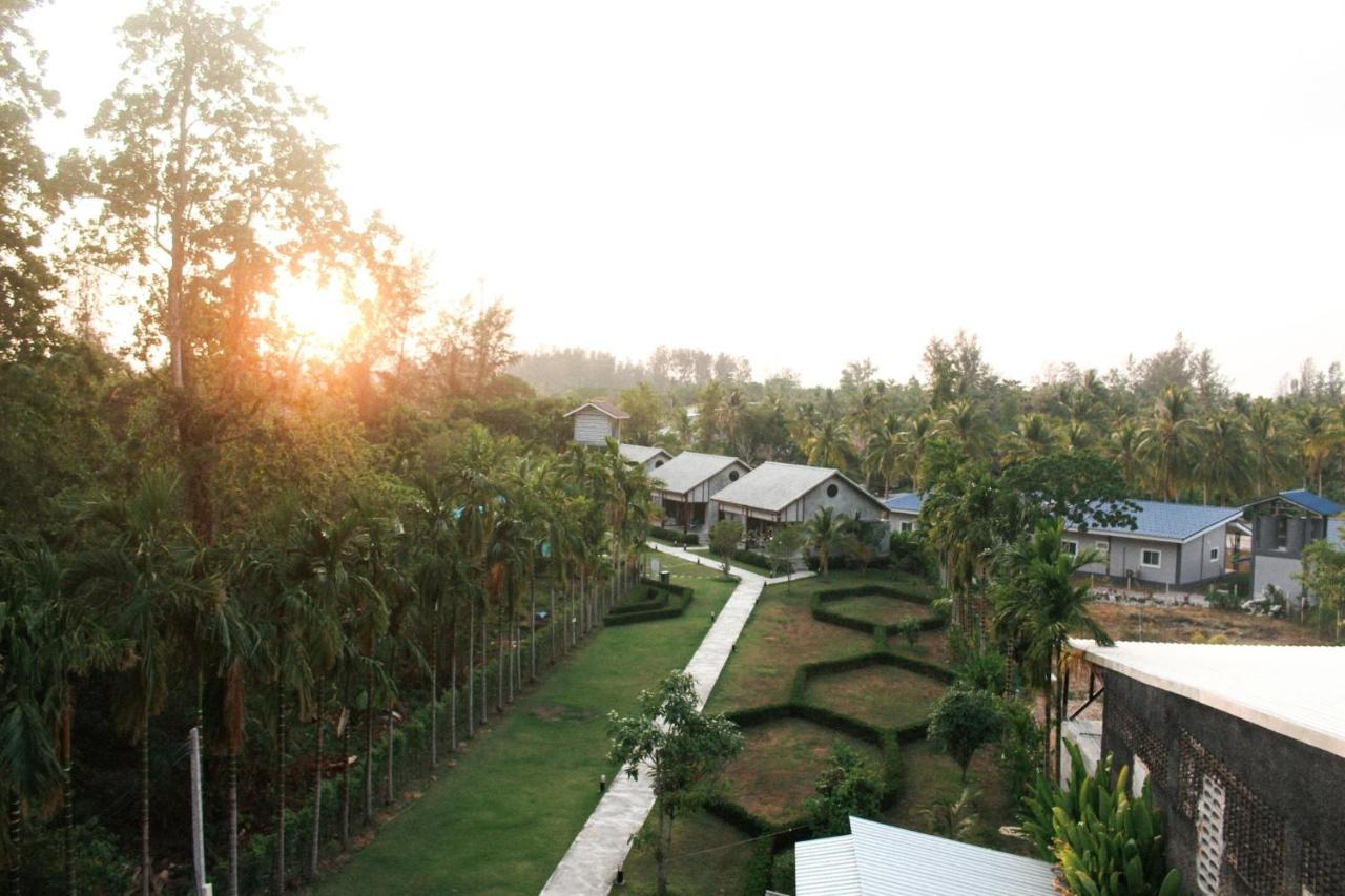 Na Vela Village Koh Lanta Exterior photo